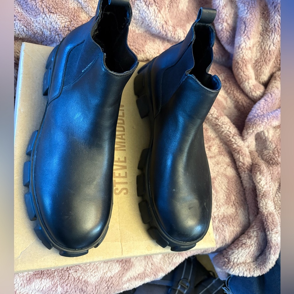 Steve Madden boots size 11.